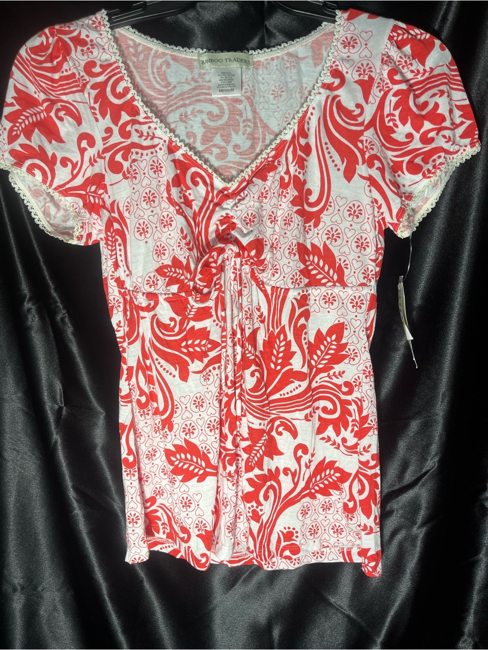 NWT! Bamboo Traders Wo Sz M Red and White Floral Tie-Front Blouse